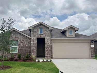8512 DUNNSTOWN Drive, Fort Worth, TX 76131