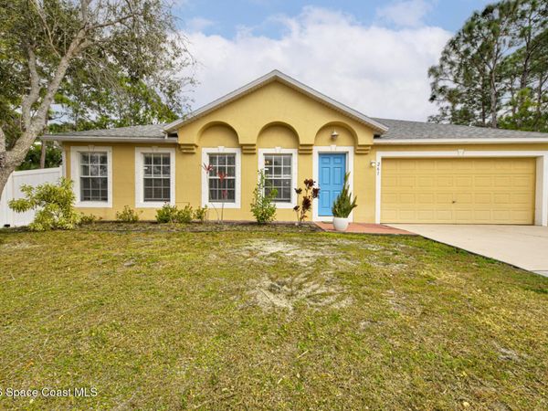 261 Franciscan Avenue NW , Palm Bay, FL 32907