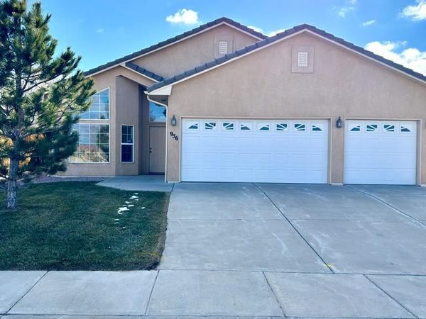 956 Peachcrest Dr, Pueblo, CO 81005