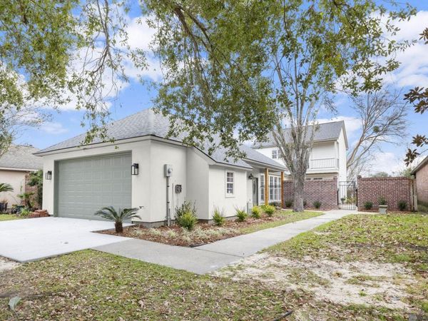 6418 Patio Ct, Gonzales, LA 70737