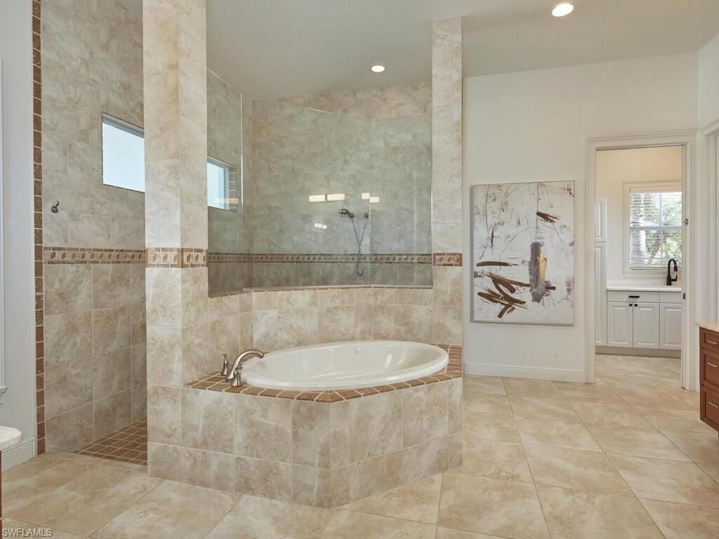 4419 Crayton Rd, Naples, FL 34103 Photo