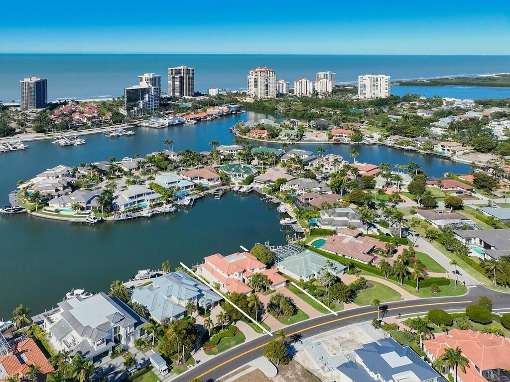 4419 Crayton Rd, Naples, FL 34103 Photo