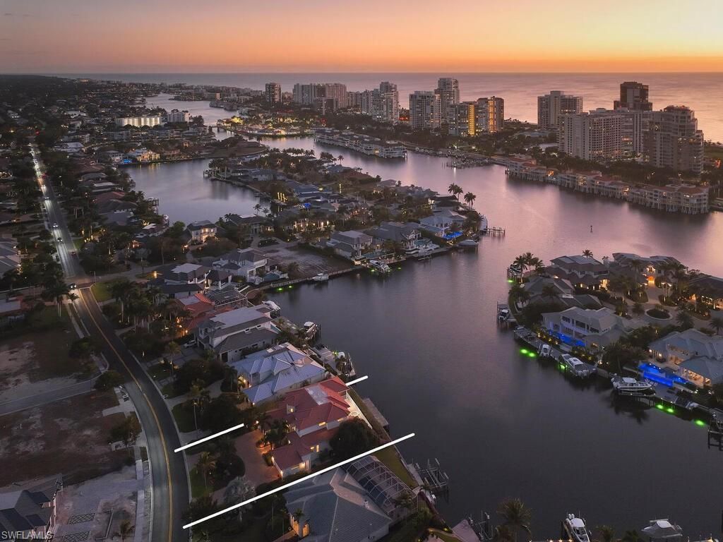 4419 Crayton Rd, Naples, FL 34103 Photo