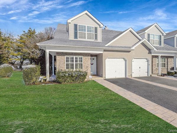 116 Maya Circle, Central Islip, NY 11722