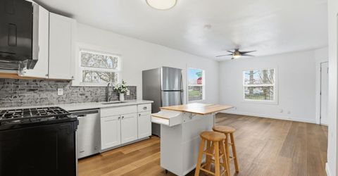 702 Dixieanne Ave, Sacramento, CA 95815 Photo