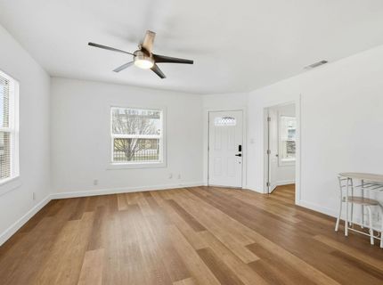 702 Dixieanne Ave, Sacramento, CA 95815 Photo