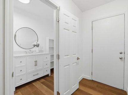 702 Dixieanne Ave, Sacramento, CA 95815 Photo