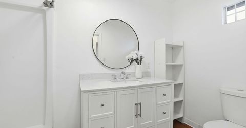 702 Dixieanne Ave, Sacramento, CA 95815 Photo