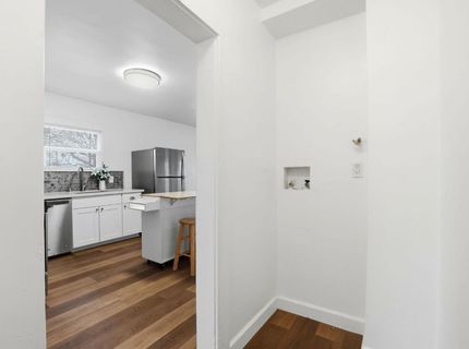 702 Dixieanne Ave, Sacramento, CA 95815 Photo