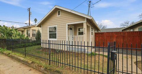 702 Dixieanne Ave, Sacramento, CA 95815 Photo