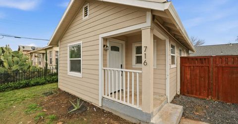 702 Dixieanne Ave, Sacramento, CA 95815 Photo