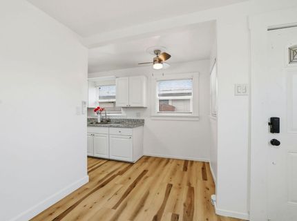 702 Dixieanne Ave, Sacramento, CA 95815 Photo