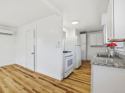 702 Dixieanne Ave, Sacramento, CA 95815 Photo