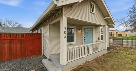 702 Dixieanne Ave, Sacramento, CA 95815 Photo