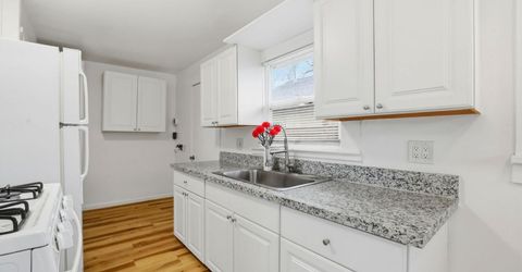 702 Dixieanne Ave, Sacramento, CA 95815 Photo