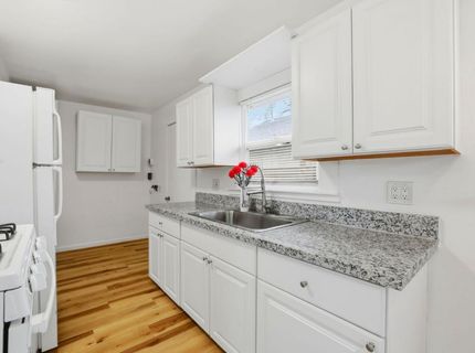 702 Dixieanne Ave, Sacramento, CA 95815 Photo