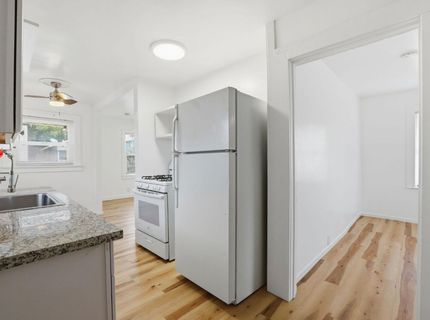 702 Dixieanne Ave, Sacramento, CA 95815 Photo