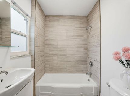 702 Dixieanne Ave, Sacramento, CA 95815 Photo