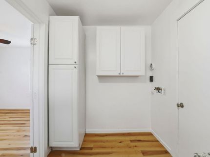 702 Dixieanne Ave, Sacramento, CA 95815 Photo