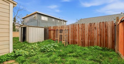 702 Dixieanne Ave, Sacramento, CA 95815 Photo