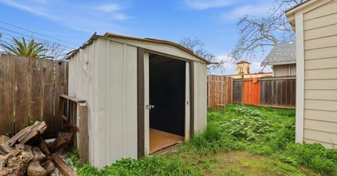 702 Dixieanne Ave, Sacramento, CA 95815 Photo