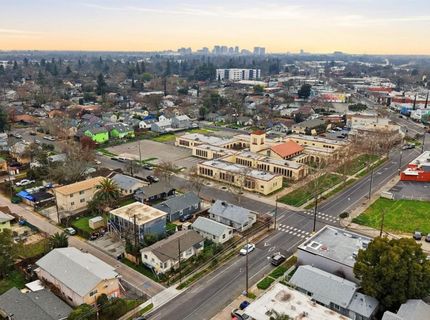702 Dixieanne Ave, Sacramento, CA 95815 Photo