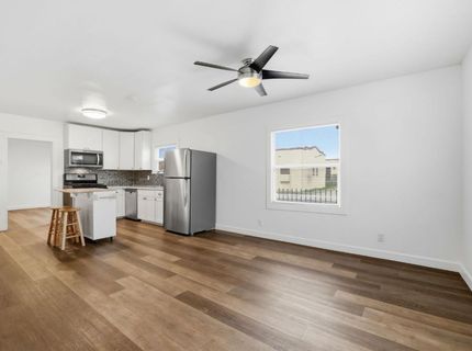 702 Dixieanne Ave, Sacramento, CA 95815 Photo