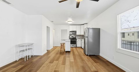 702 Dixieanne Ave, Sacramento, CA 95815 Photo