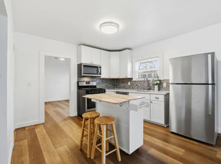 702 Dixieanne Ave, Sacramento, CA 95815 Photo