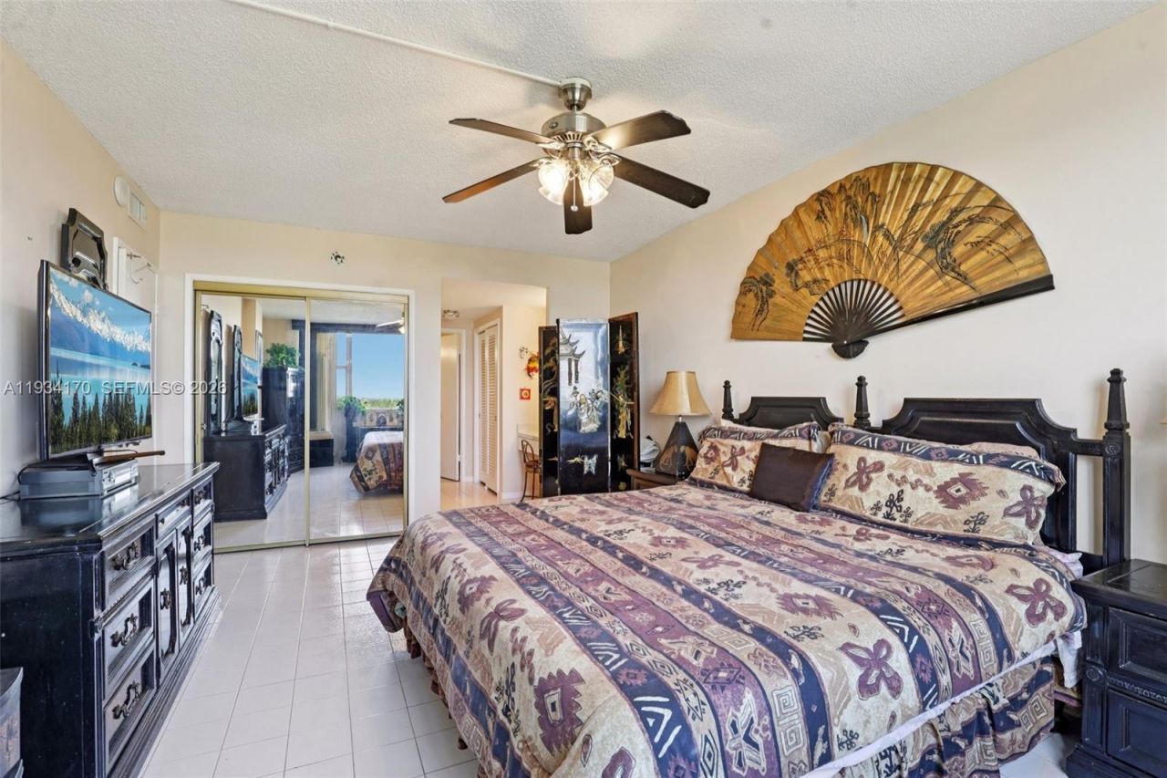 4350 Hillcrest Dr, Unit 702, Hollywood, FL 33021 Photo