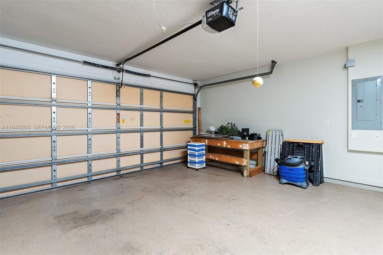 719 SW Munjack Cir, Port Saint Lucie, FL 34986 Photo