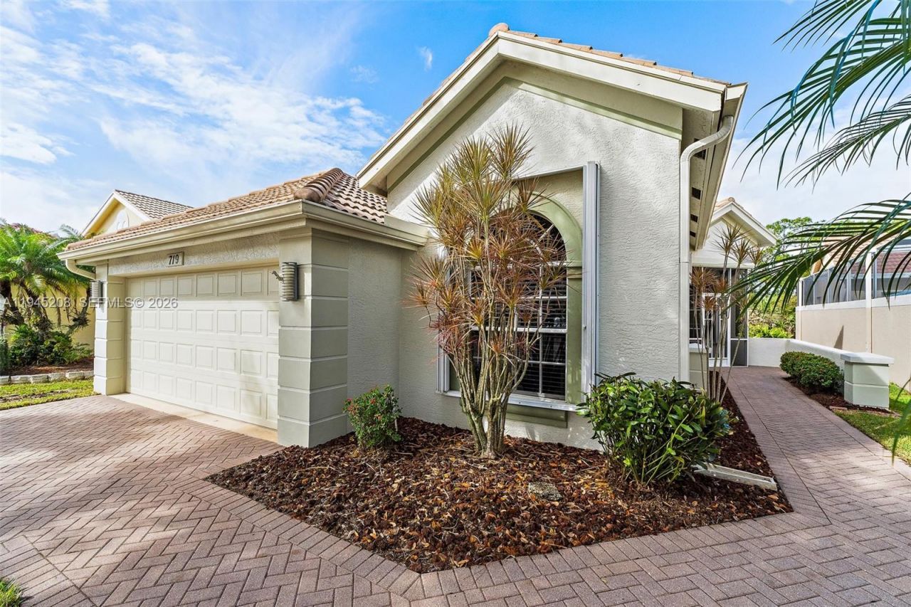 719 SW Munjack Cir, Port Saint Lucie, FL 34986 Photo