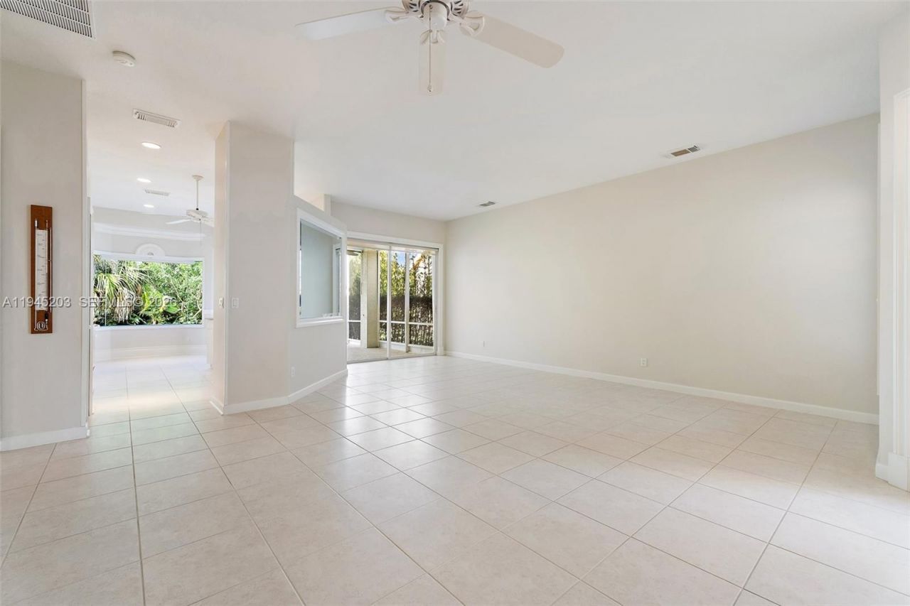 719 SW Munjack Cir, Port Saint Lucie, FL 34986 Photo