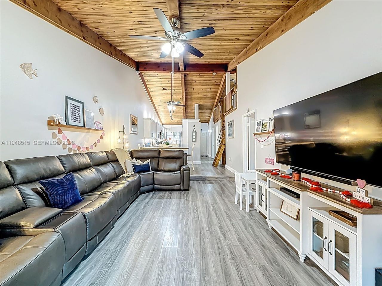 10340 Laurel Ct, Pembroke Pines, FL 33026 Photo