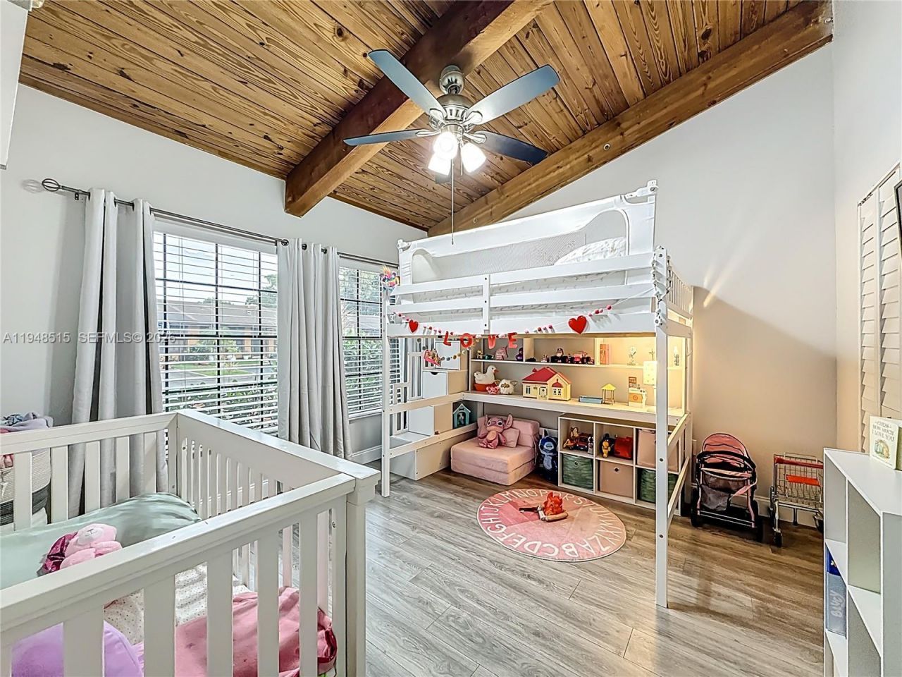 10340 Laurel Ct, Pembroke Pines, FL 33026 Photo