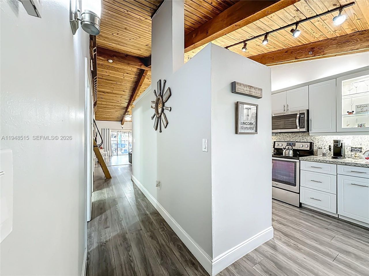 10340 Laurel Ct, Pembroke Pines, FL 33026 Photo