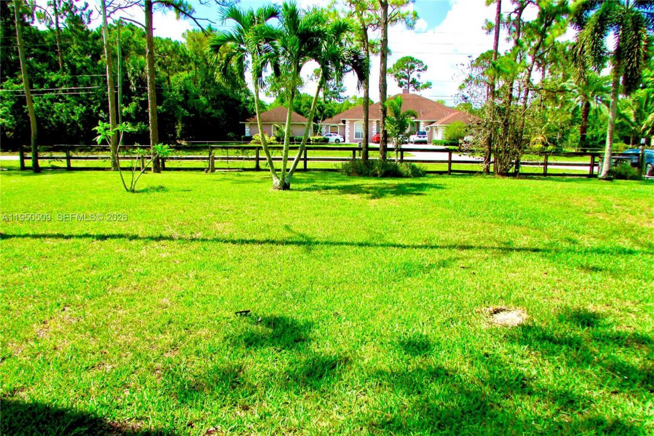 13677 Temple Blvd, West Palm Beach, FL 33412 Photo