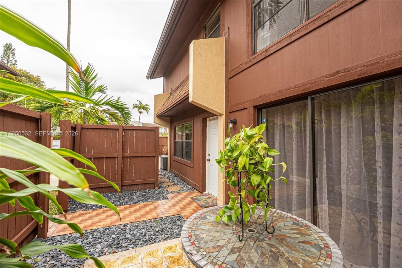 6534 SW 114th Pl, Unit G-75, Miami, FL 33173 Photo