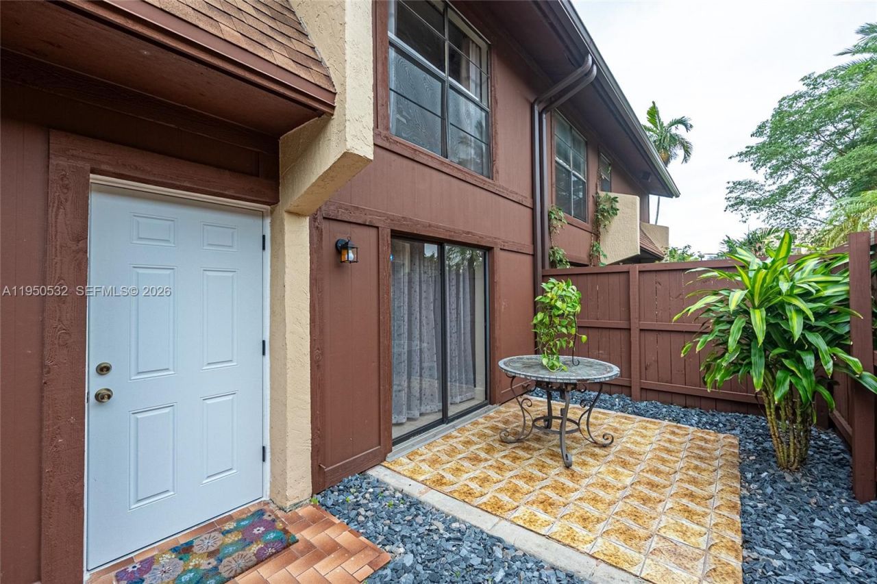 6534 SW 114th Pl, Unit G-75, Miami, FL 33173 Photo