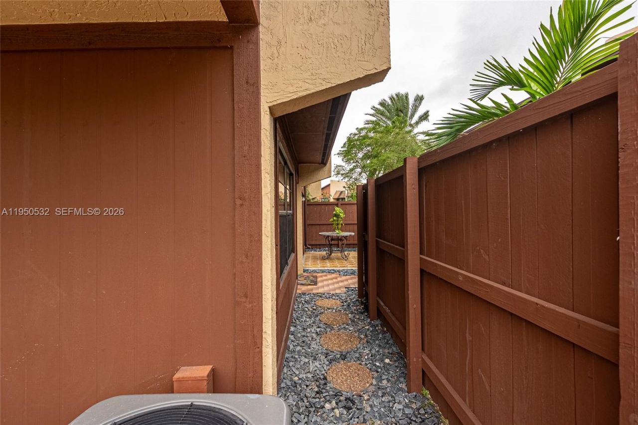 6534 SW 114th Pl, Unit G-75, Miami, FL 33173 Photo