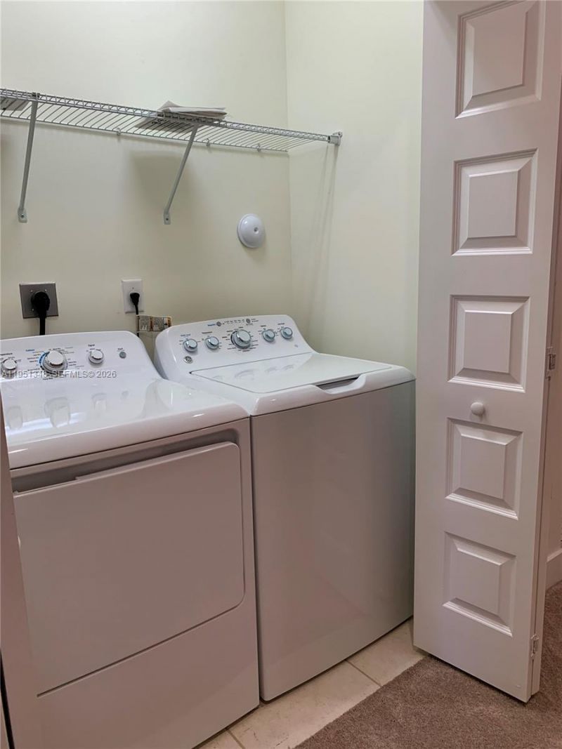 15849 NW 91st Ct, Miami Lakes, FL 33018 Photo