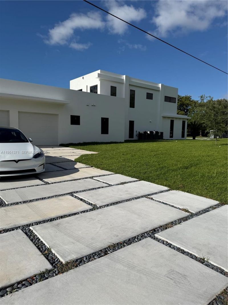 6190 SW 128th St, Pinecrest, FL 33156 Photo