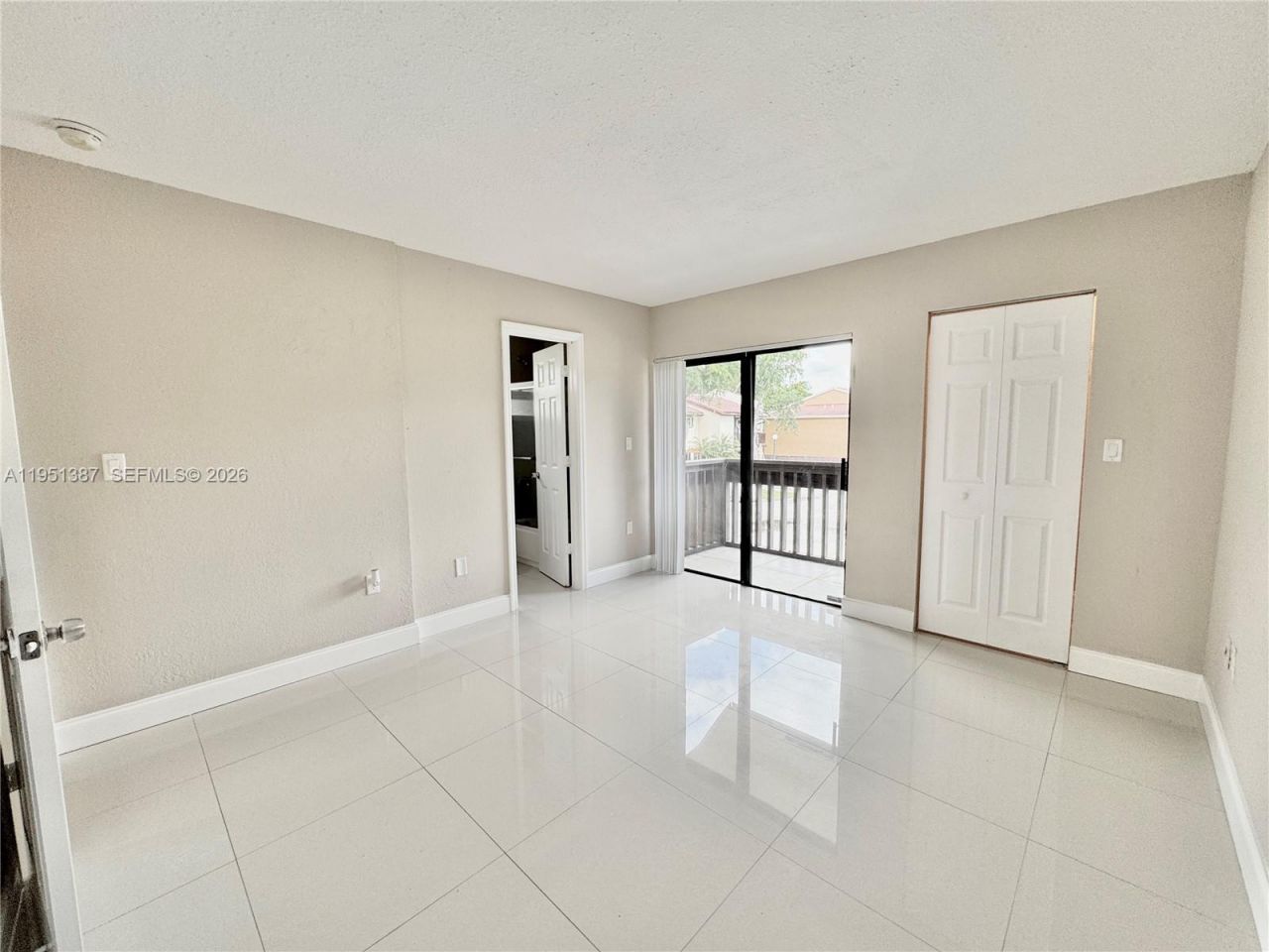 3840 SW 52nd Ave, Unit 3840, Pembroke Park, FL 33023 Photo