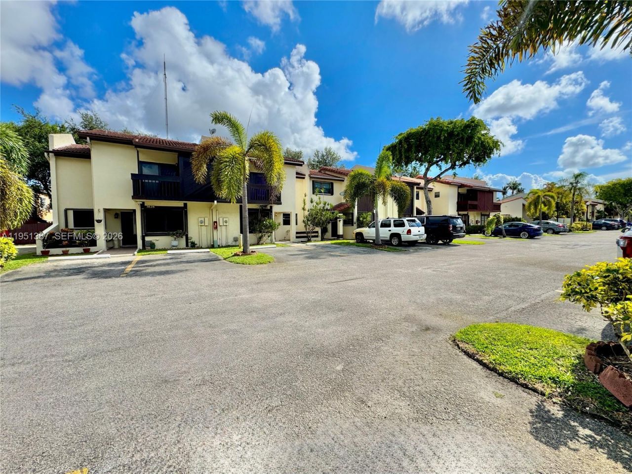3840 SW 52nd Ave, Unit 3840, Pembroke Park, FL 33023 Photo