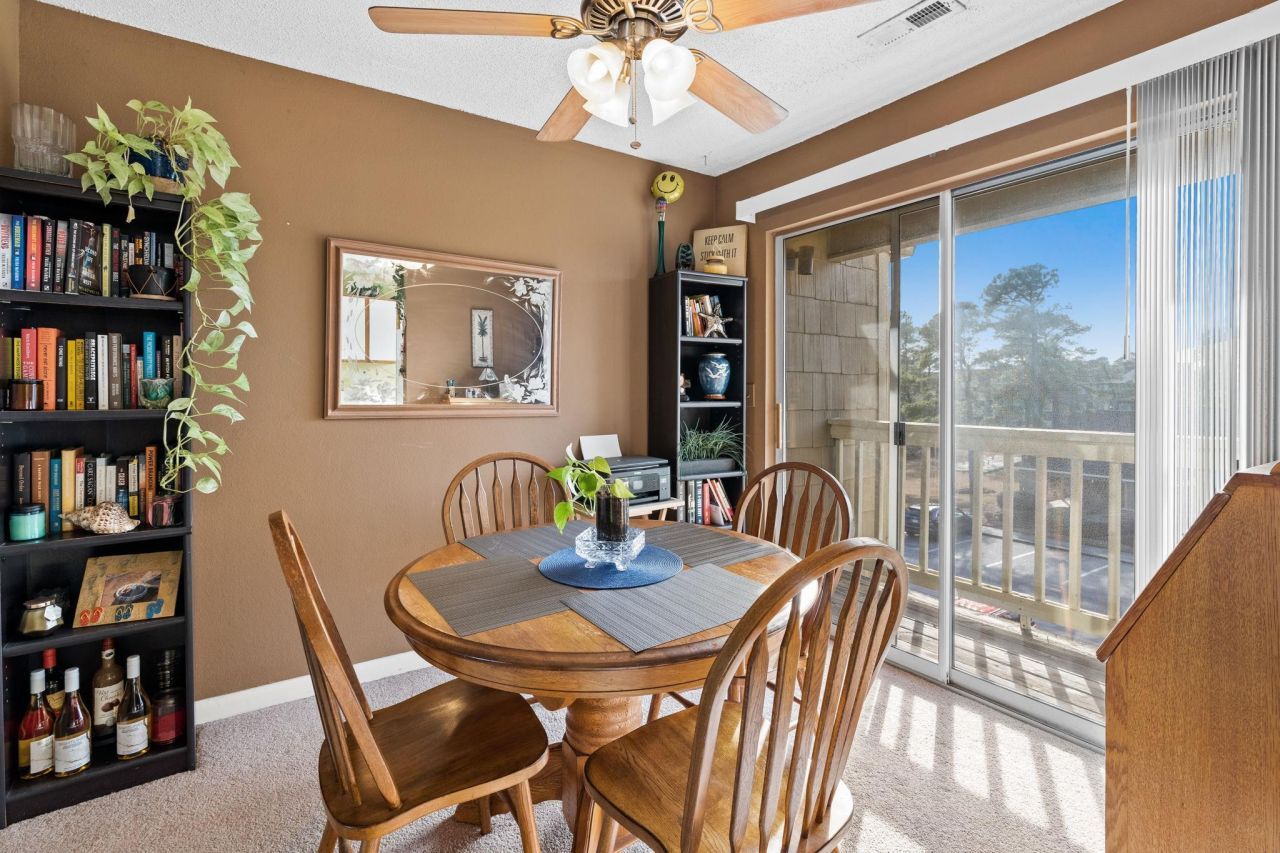 220 Myrtle Greens Dr. Photo 12