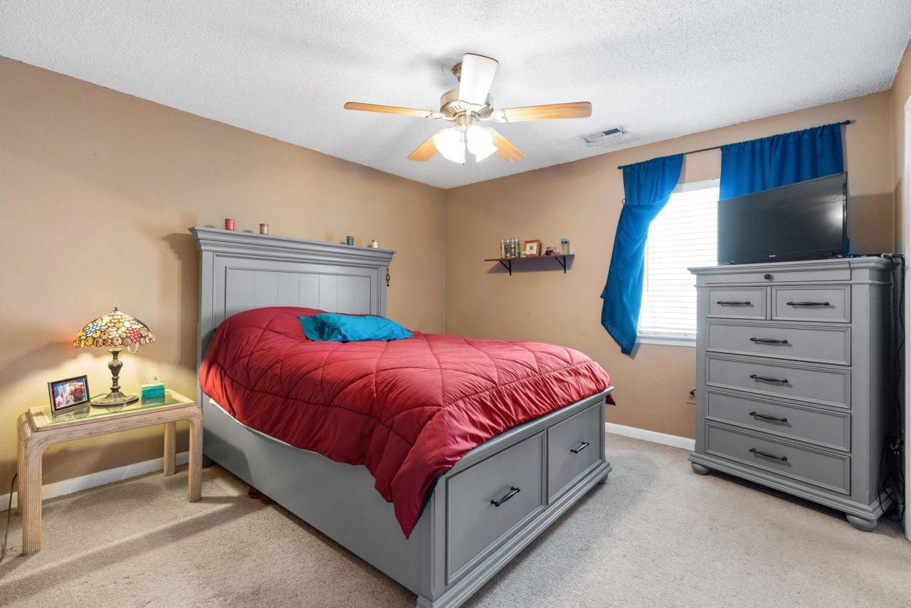 220 Myrtle Greens Dr. Photo 13