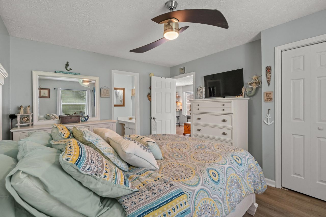 629 Waterway Village Blvd Photo 21