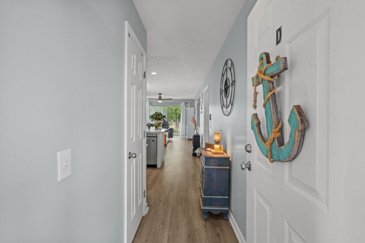 629 Waterway Village Blvd Photo 5