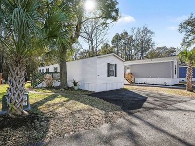527 Key Largo Ave., Murrells Inlet, SC 29576