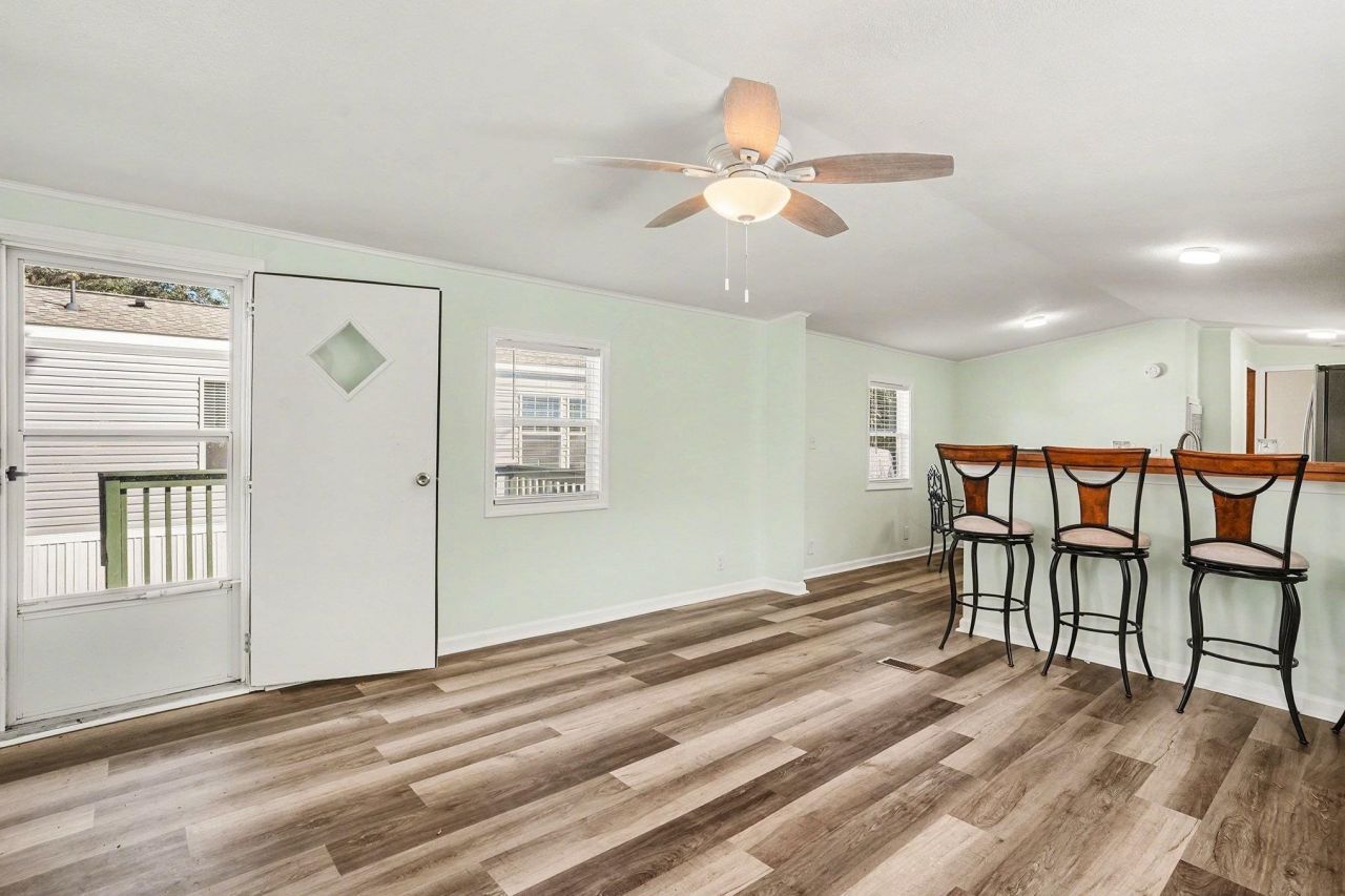 527 Key Largo Ave. Photo 10